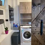Theroom *