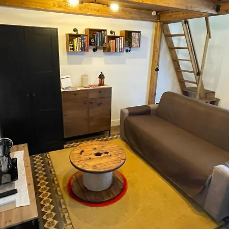 Theroom