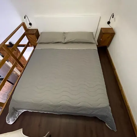 Theroom * Κατάνια